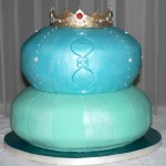 0.2 Pillows and an edible crown