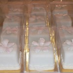 00 p Boxed Flower mini cakes