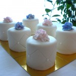 004 Flower mini cakes